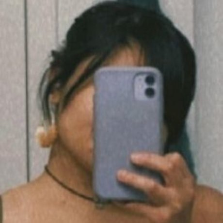 Naakte gelekte OnlyFans-foto van Hiredditthisme