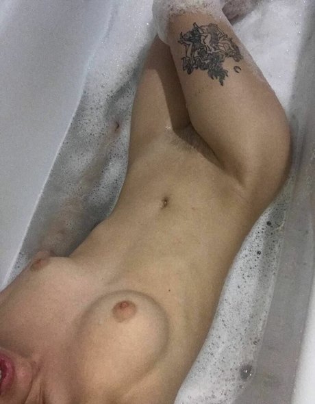 Naakte gelekte OnlyFans-foto van Lollidream