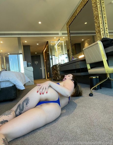 Analwonderland