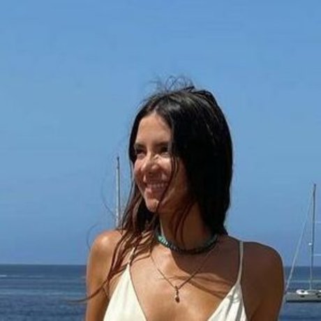 Naakte gelekte OnlyFans-foto van Sarah Kohan