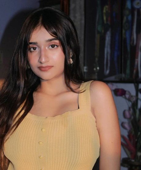 Naakte gelekte OnlyFans-foto van Ruchika Tandon