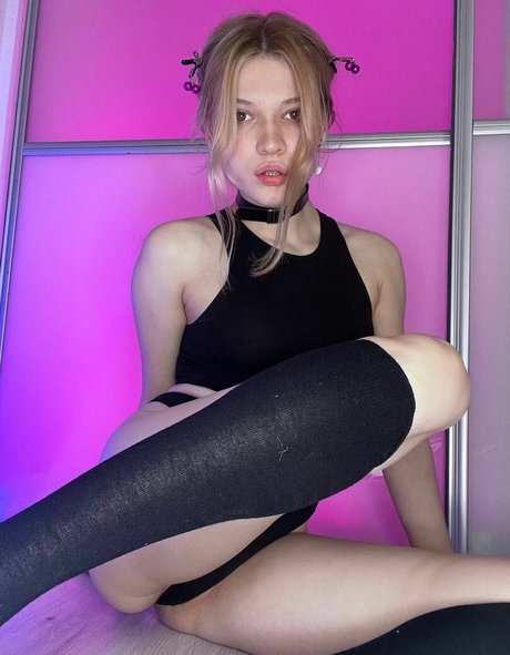 Naakte gelekte OnlyFans-foto van Roxannken