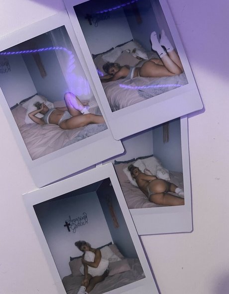 Naakte gelekte OnlyFans-foto van Victoria Dettling