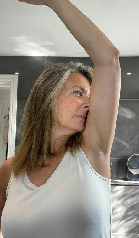 TV Shopping Presenters