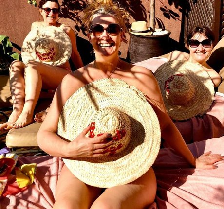 TV Shopping Presenters