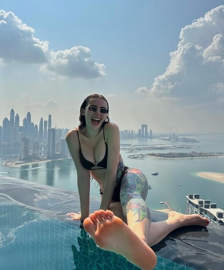 Naakte gelekte OnlyFans-foto van Toma Zhdanova