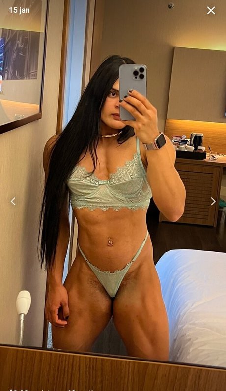 Naakte gelekte OnlyFans-foto van Venom Luisa
