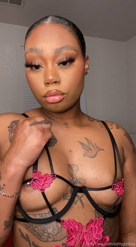 Naakte gelekte OnlyFans-foto van Prttygirlkay