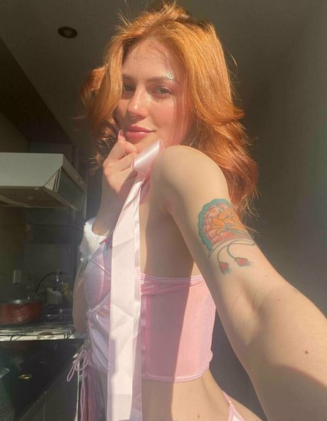 Naakte gelekte OnlyFans-foto van Aliciaginger