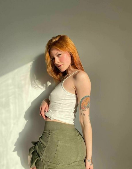 Naakte gelekte OnlyFans-foto van Aliciaginger