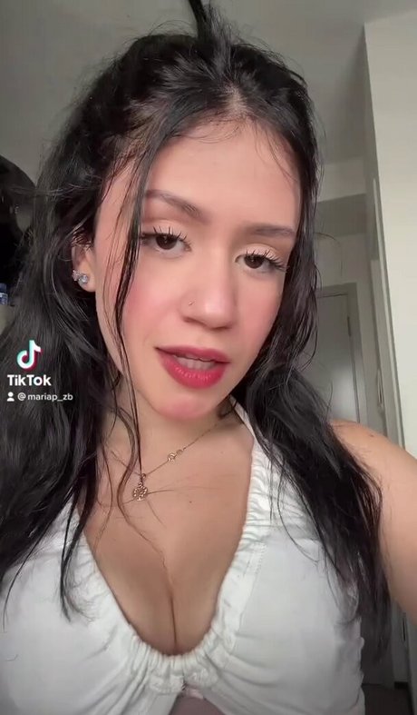 Naakte gelekte OnlyFans-foto van Maria Zb