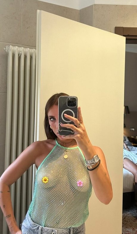 Naakte gelekte OnlyFans-foto van Mynameisfrancescabiella
