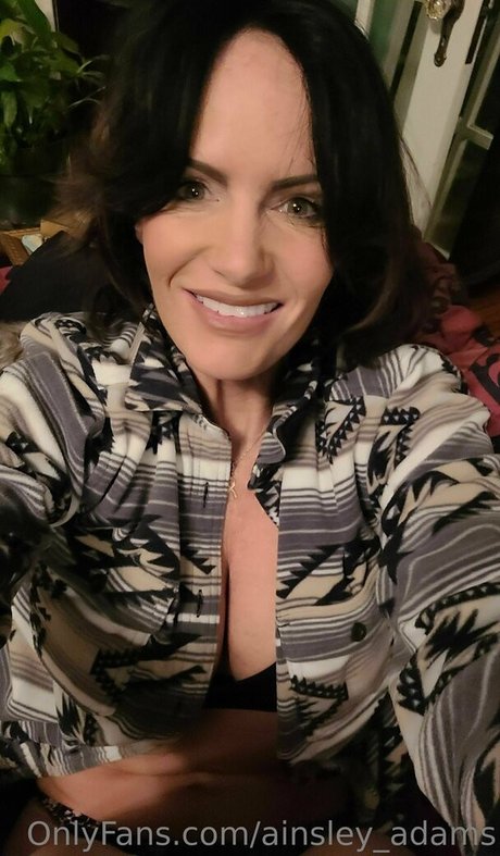 Ainsleyadams