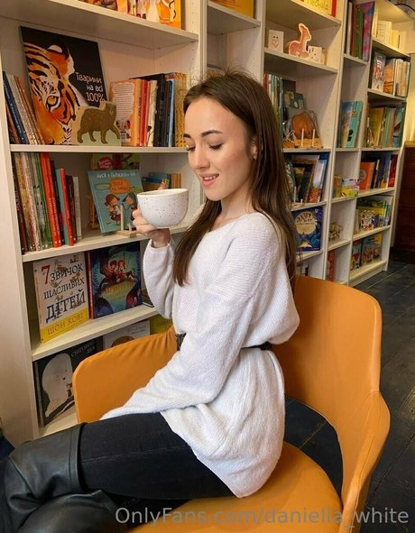 Naakte gelekte OnlyFans-foto van Daniellawhite