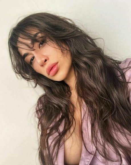 Naakte gelekte OnlyFans-foto van Bellalovefit