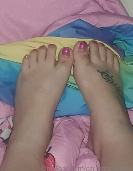 Naakte gelekte OnlyFans-foto van Carrotcaketoots