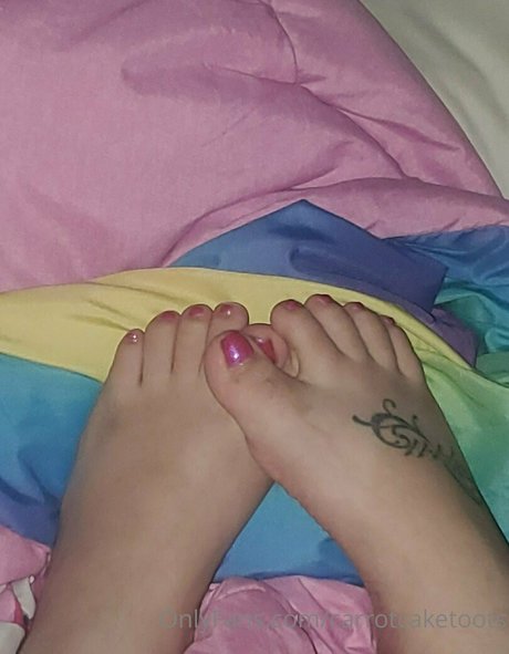 Naakte gelekte OnlyFans-foto van Carrotcaketoots