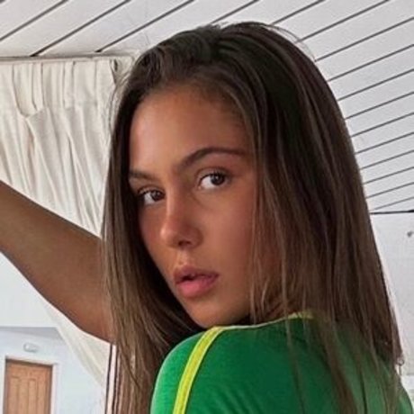 Naakte gelekte OnlyFans-foto van Olivia Bailey
