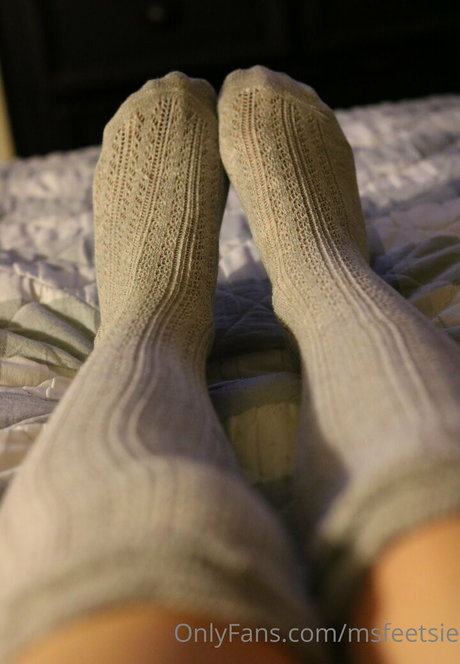 Naakte gelekte OnlyFans-foto van Msfeetsie