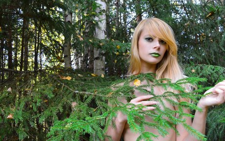 Naakte gelekte OnlyFans-foto van Karkotskaya