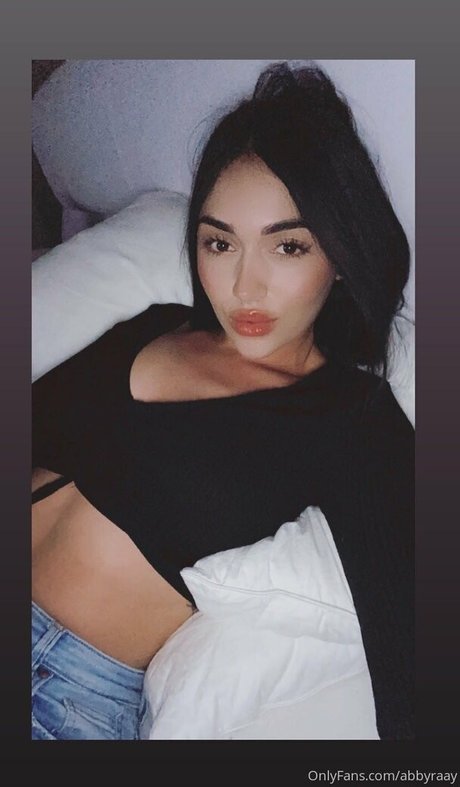 Naakte gelekte OnlyFans-foto van Naugthyabb1