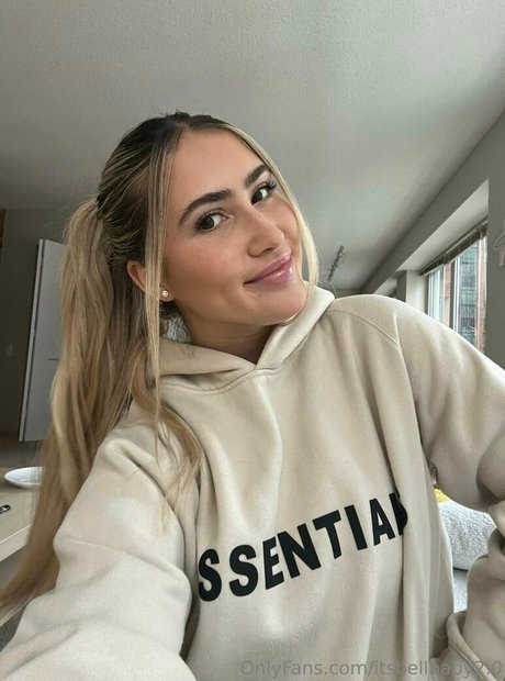 Naakte gelekte OnlyFans-foto van Miameetsworld