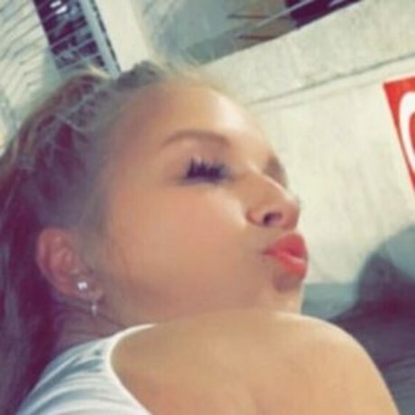 Naakte gelekte OnlyFans-foto van Navaya Marie