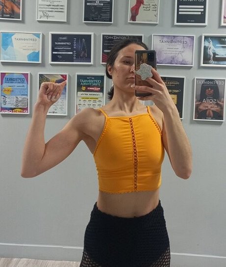 Naakte gelekte OnlyFans-foto van Missbarbariss