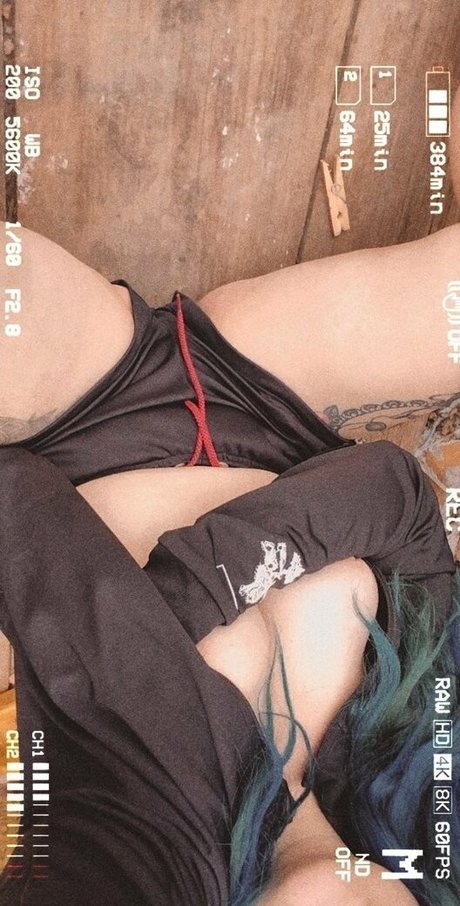 Naakte gelekte OnlyFans-foto van Geekgirl420