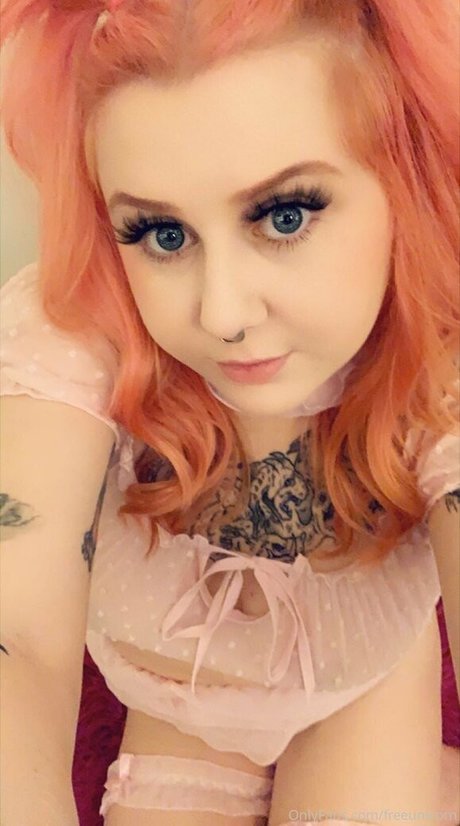 Naakte gelekte OnlyFans-foto van Climbmickeymountain