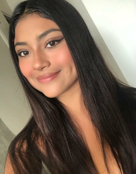 Naakte gelekte OnlyFans-foto van Sexyalexandra