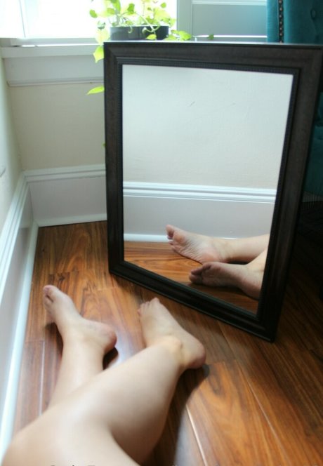 Barefootbabe02