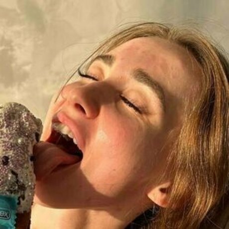 Naakte gelekte OnlyFans-foto van Nastyabrown