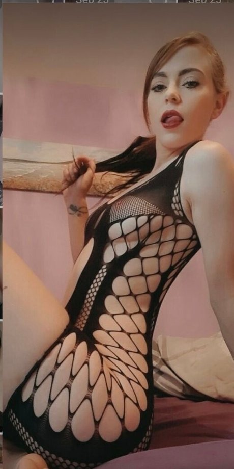 Naakte gelekte OnlyFans-foto van Pennylouxx