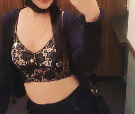 Naakte gelekte OnlyFans-foto van Nottynayafree