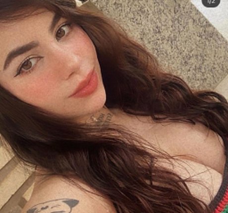 Naakte gelekte OnlyFans-foto van Marissol Capri