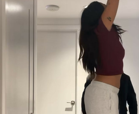 Naakte gelekte OnlyFans-foto van Aileenchristineee