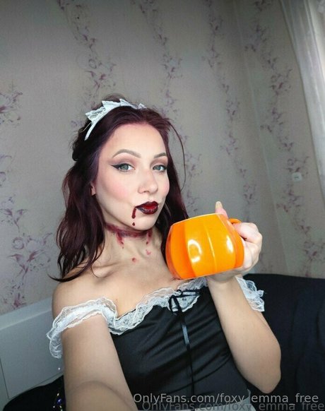 Naakte gelekte OnlyFans-foto van Foxyemmma