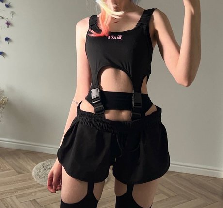 Naakte gelekte OnlyFans-foto van Tero