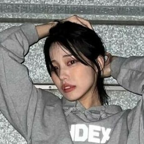 Naakte gelekte OnlyFans-foto van Ggyong Ee