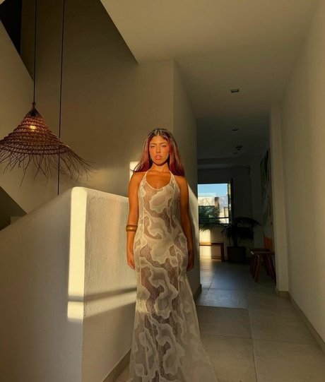 Naakte gelekte OnlyFans-foto van Africa Dalia Ot
