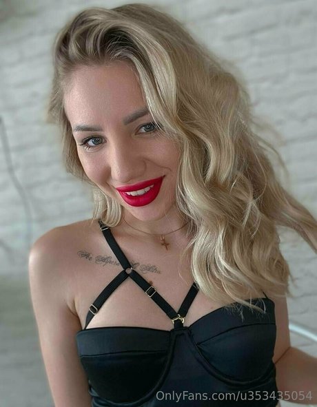 Naakte gelekte OnlyFans-foto van Katekk22