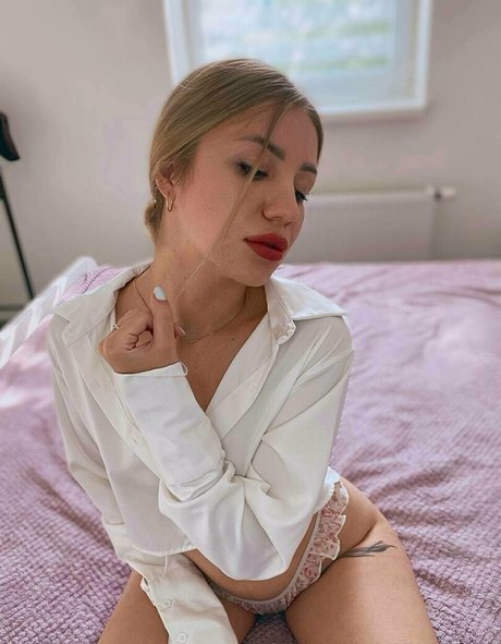 Naakte gelekte OnlyFans-foto van Katekk22