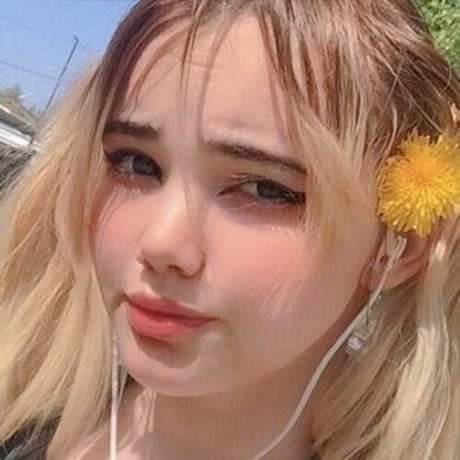Naakte gelekte OnlyFans-foto van Aliceainashel