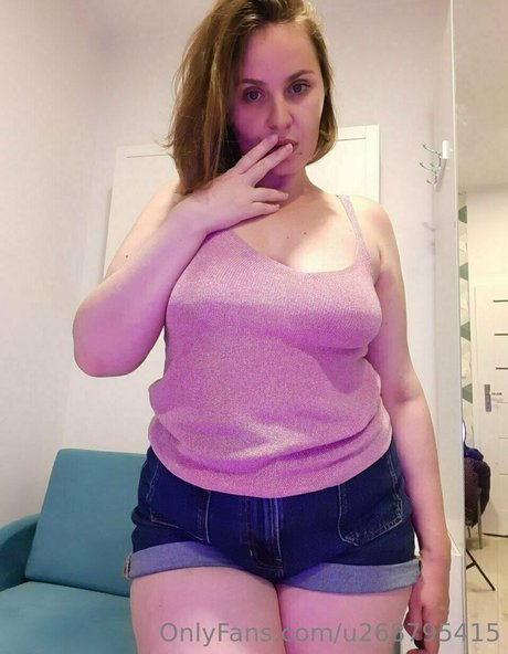 Naakte gelekte OnlyFans-foto van Lustymommy