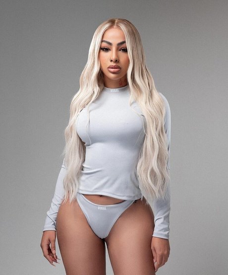 Naakte gelekte OnlyFans-foto van Yailin La Mas Viral