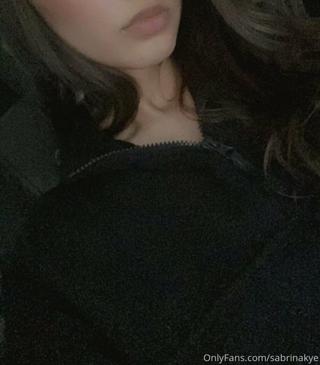 Naakte gelekte OnlyFans-foto van Sabrinakye