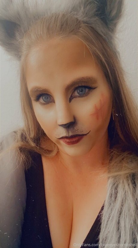 Naakte gelekte OnlyFans-foto van Blueeyesbombshell