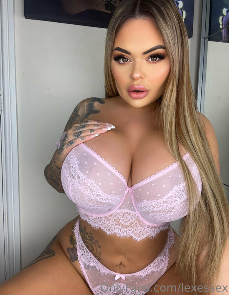 Naakte gelekte OnlyFans-foto van Misslexiex