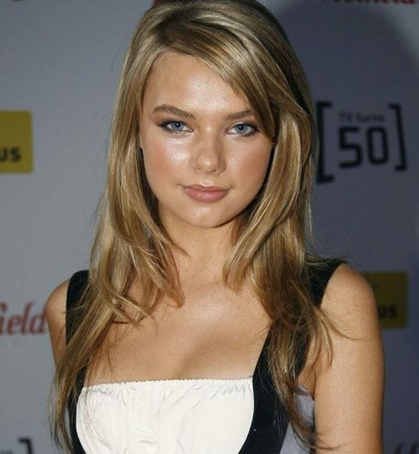Naakte gelekte OnlyFans-foto van Indiana Evans